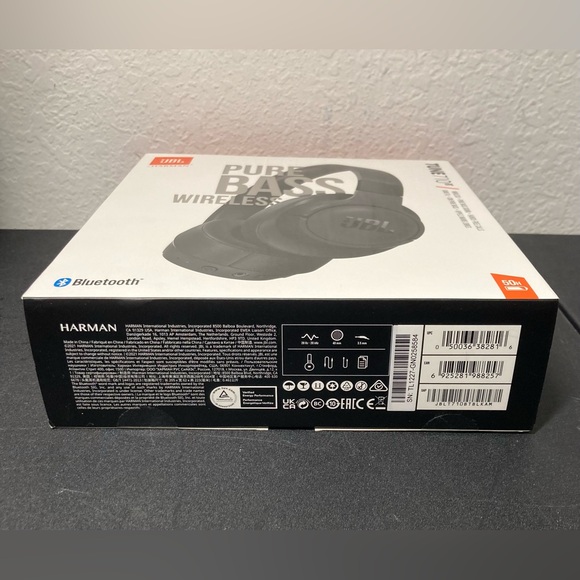 JBL Tune 710BT Bluetooth Wireless Over-Ear Headphones -(Black )Brand New In Box - Picture 4 of 10